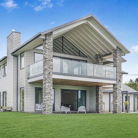 Lakeside Karapiro Downstairs Apartment 케임브리지 외부 사진