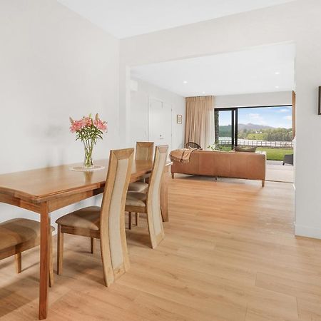 Lakeside Karapiro Downstairs Apartment 케임브리지 외부 사진