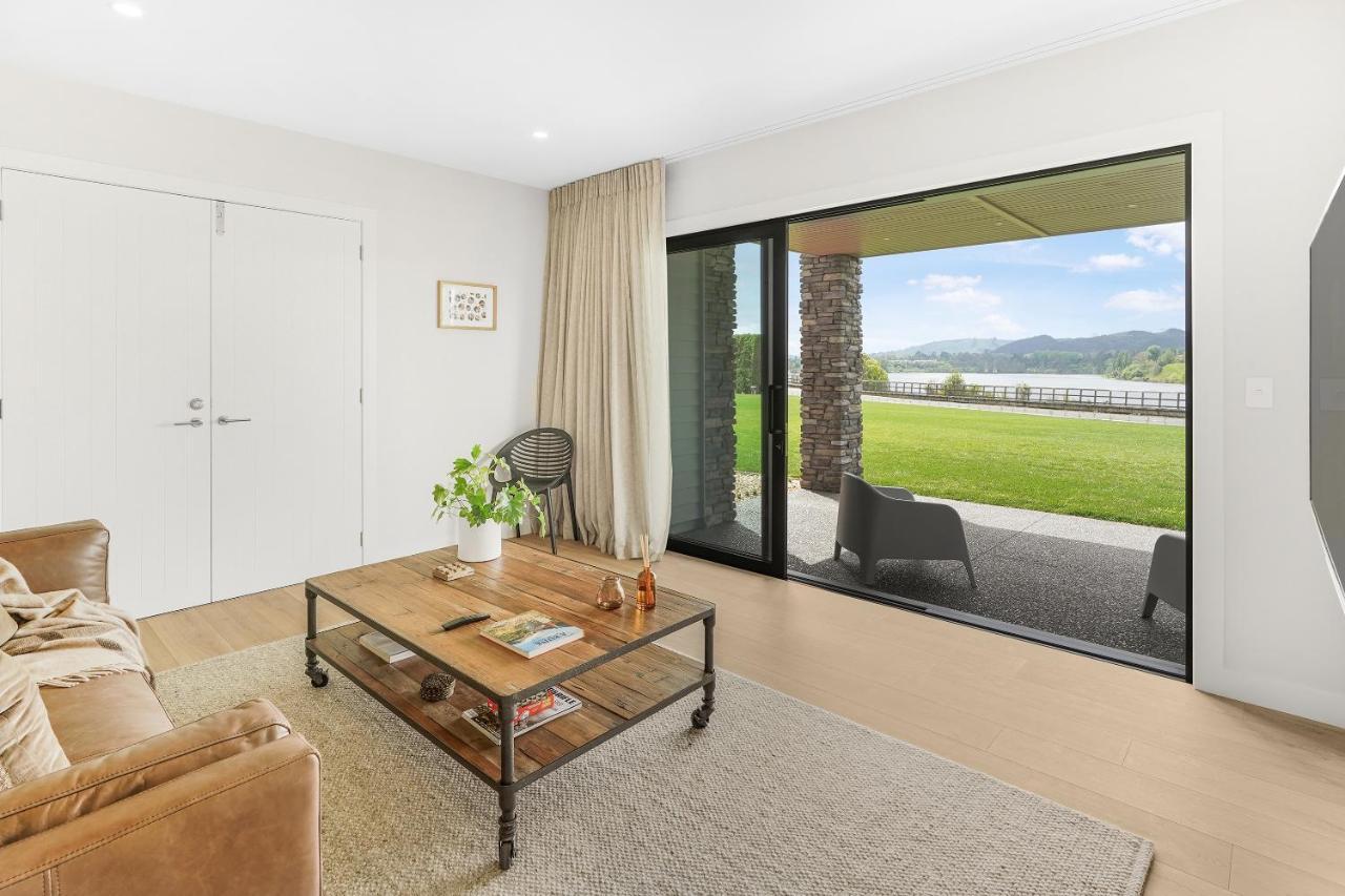 Lakeside Karapiro Downstairs Apartment 케임브리지 외부 사진