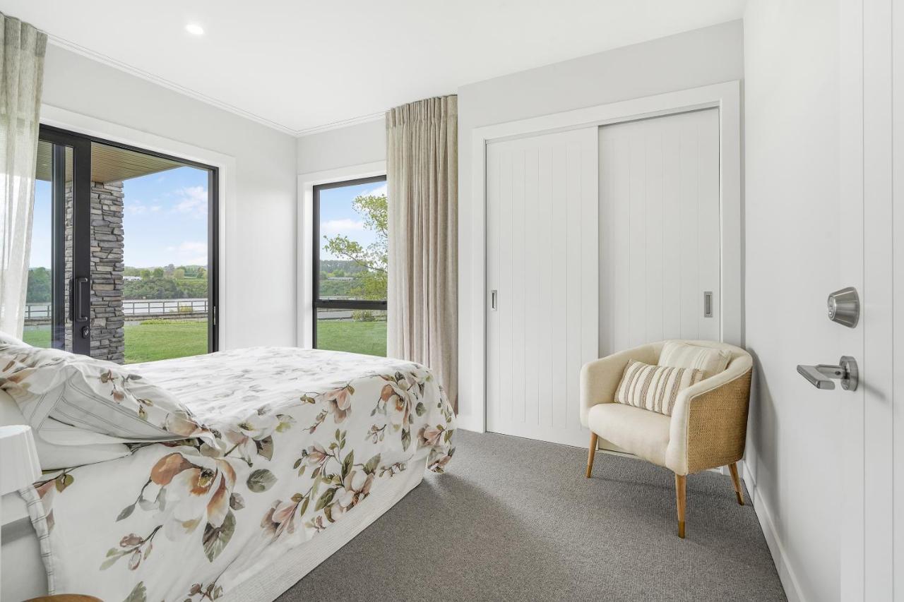 Lakeside Karapiro Downstairs Apartment 케임브리지 외부 사진
