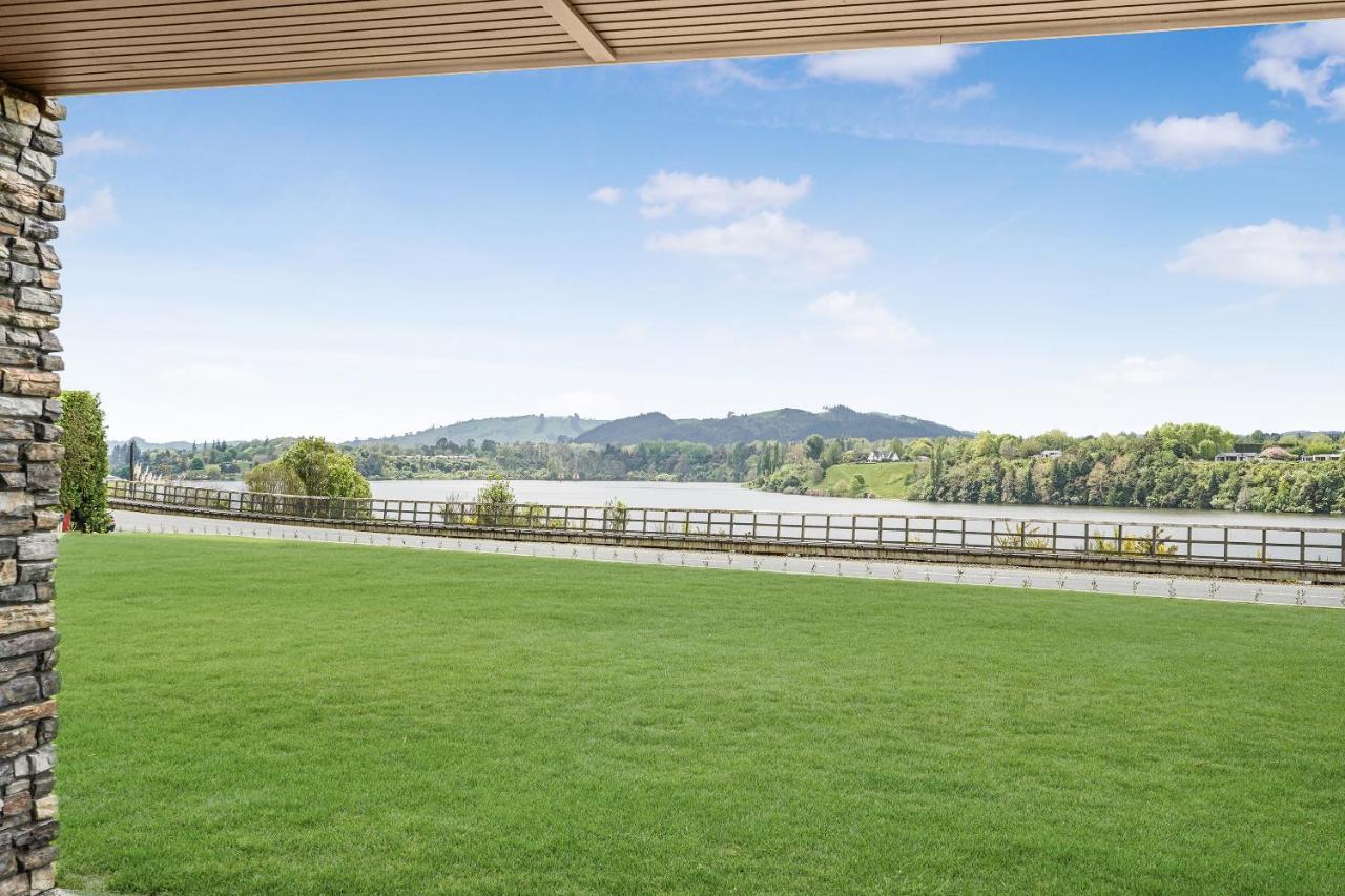 Lakeside Karapiro Downstairs Apartment 케임브리지 외부 사진