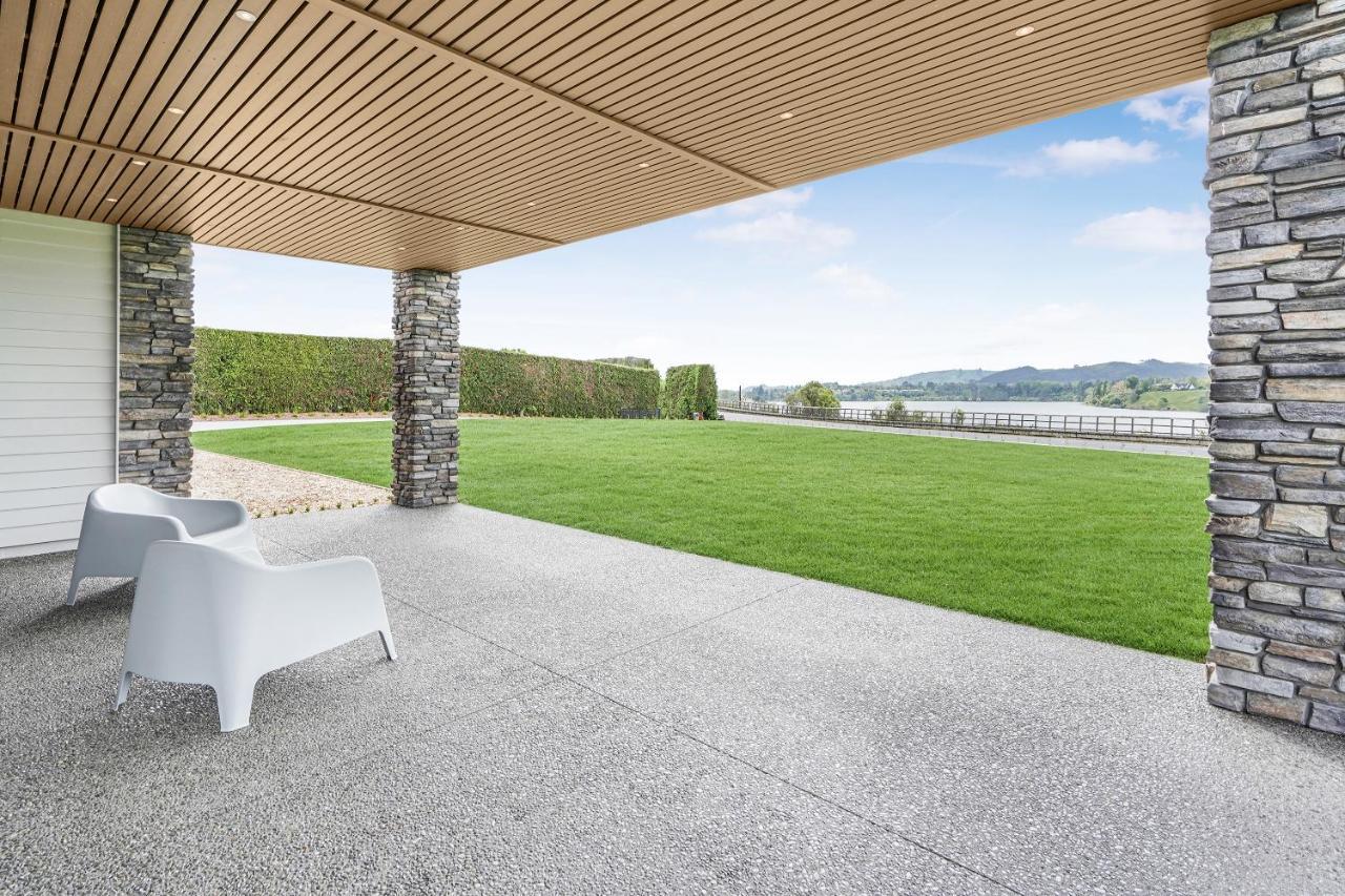 Lakeside Karapiro Downstairs Apartment 케임브리지 외부 사진