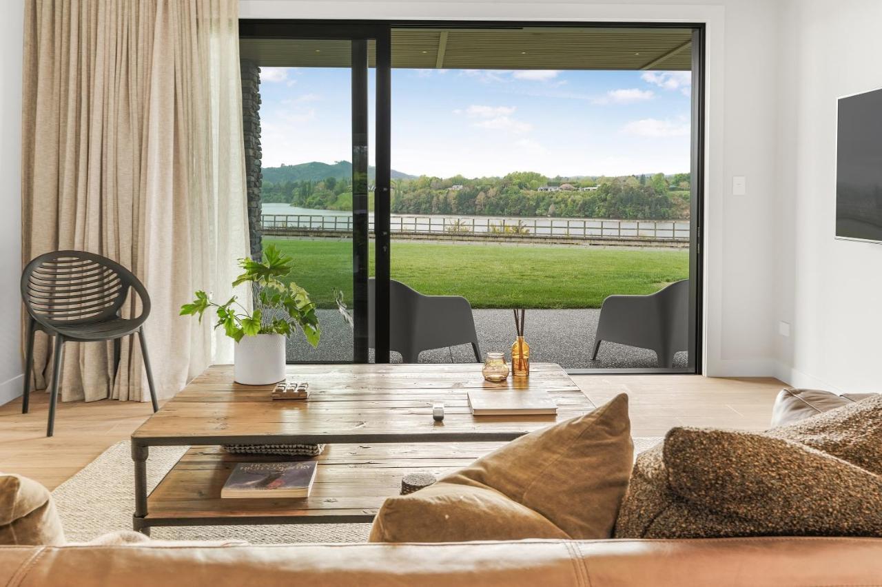Lakeside Karapiro Downstairs Apartment 케임브리지 외부 사진