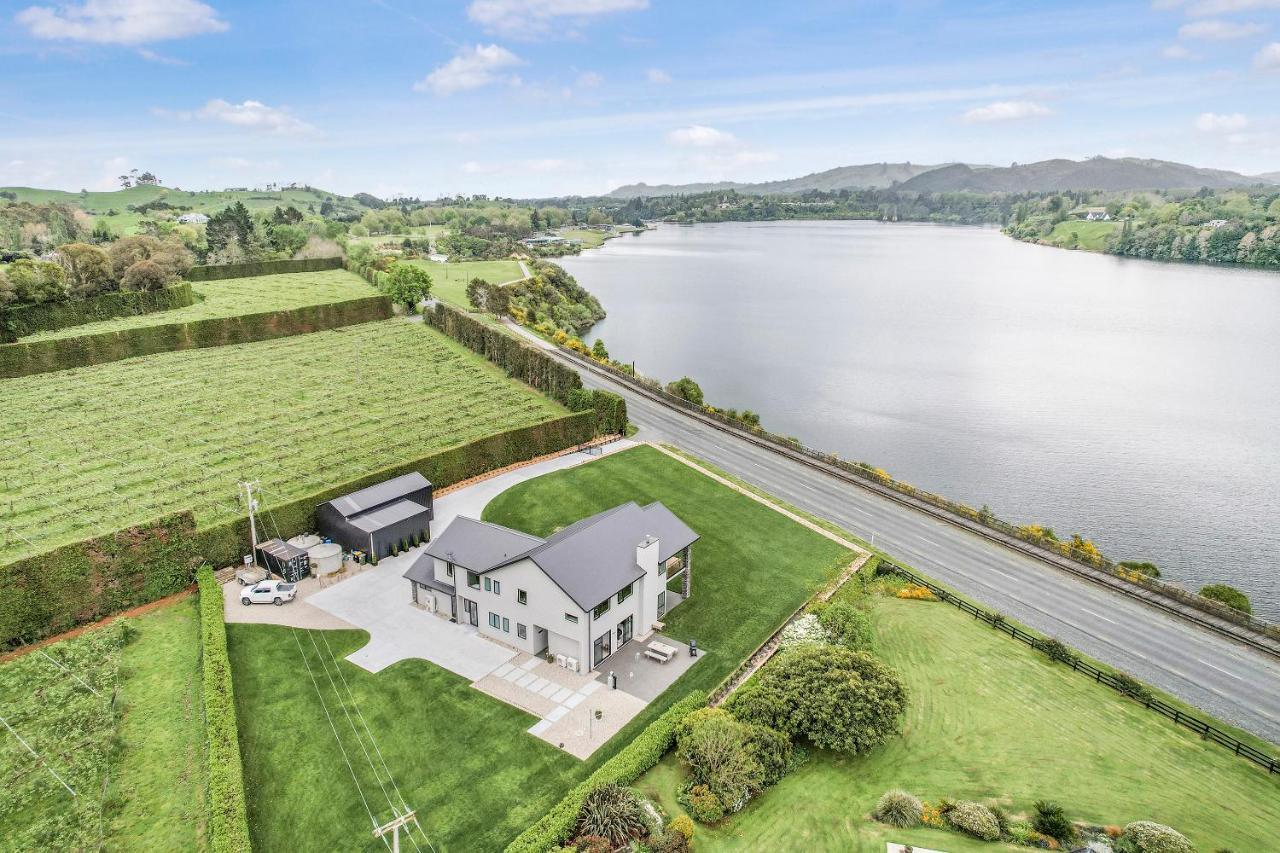 Lakeside Karapiro Downstairs Apartment 케임브리지 외부 사진
