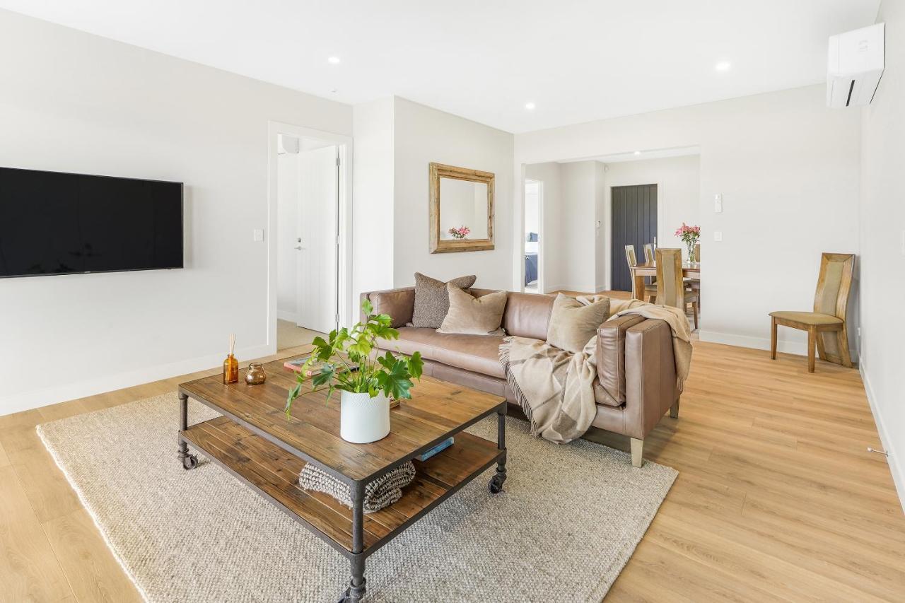 Lakeside Karapiro Downstairs Apartment 케임브리지 외부 사진