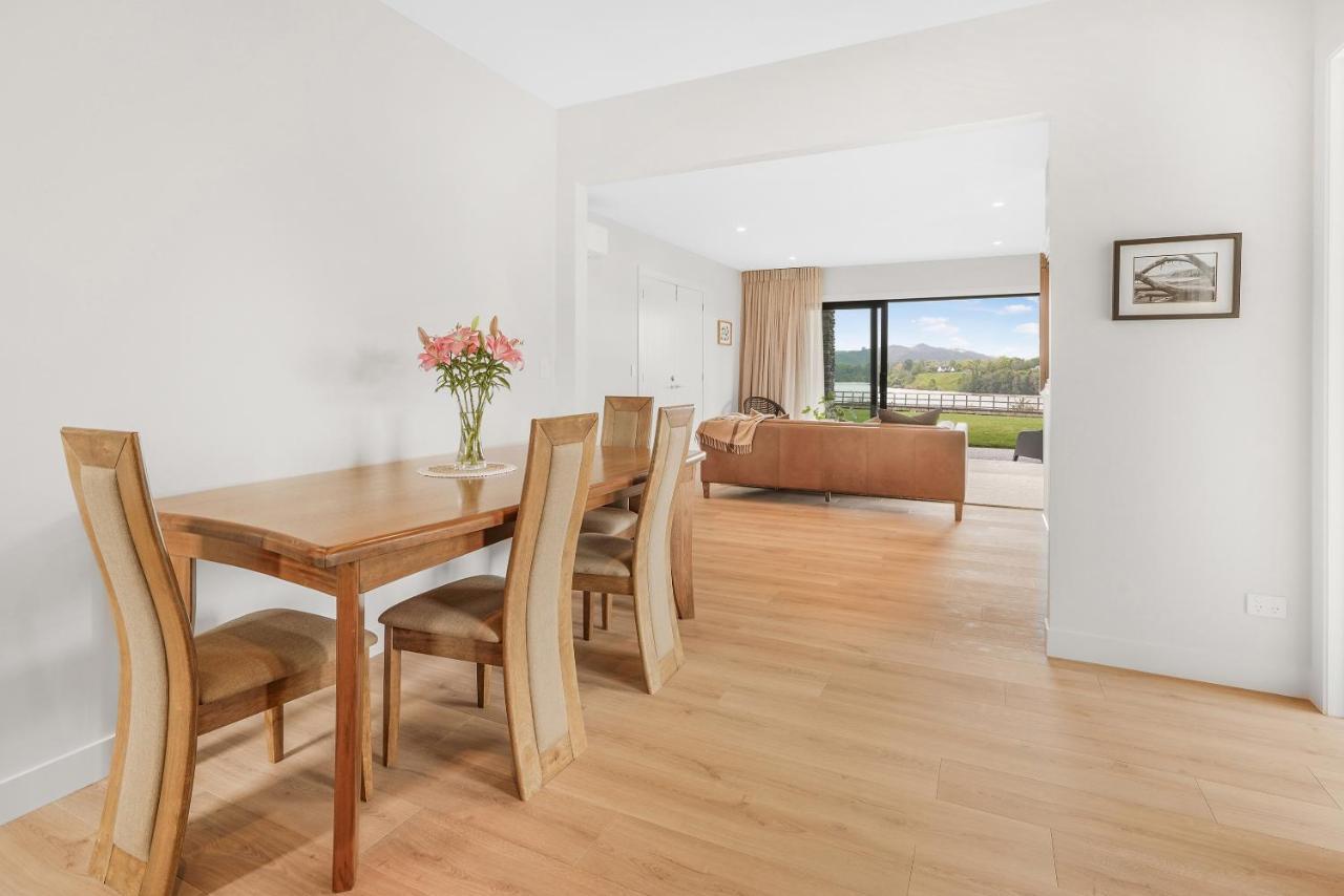 Lakeside Karapiro Downstairs Apartment 케임브리지 외부 사진